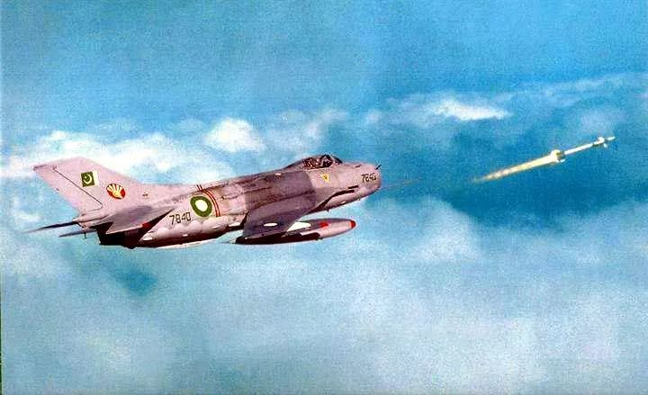 火爆双十一!谁才是中国出口战机中的销量冠军?枭龙都比不上它