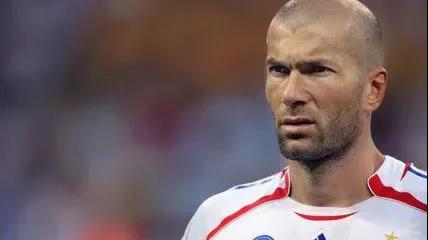 天下足球催泪文案足球解说员,天下足球c罗催泪文案