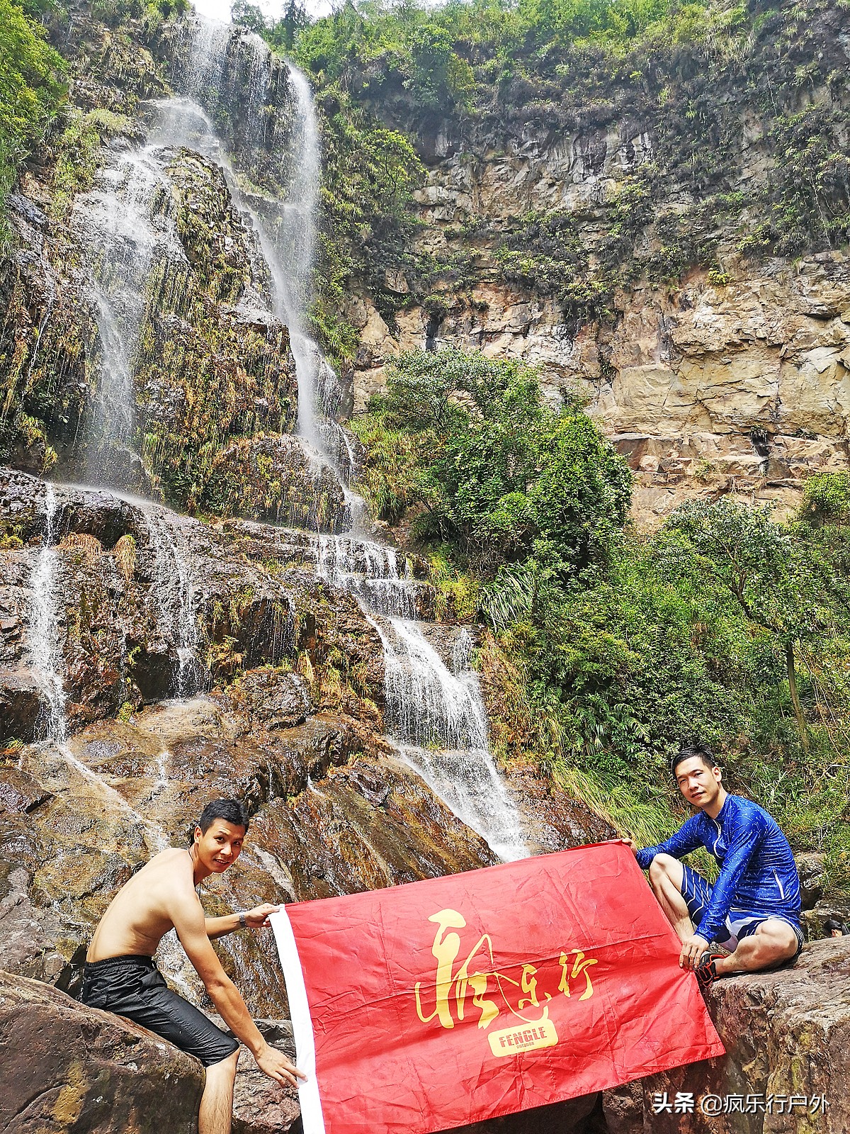 广东清远大瀑布下戏水，鲜为人知的私密路线，离城区还不到15公里