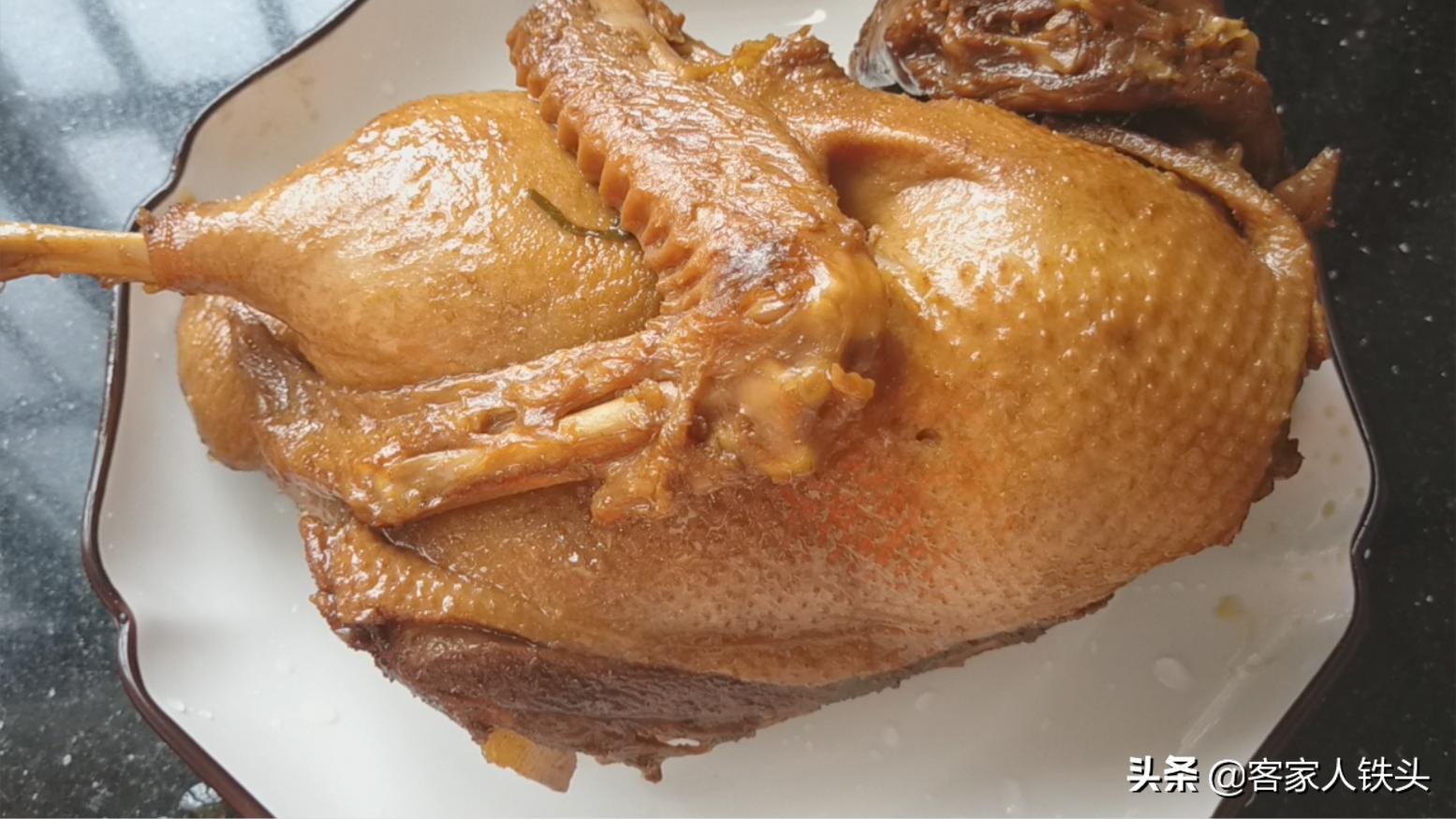 秘制咸香焖鸭肉,咸香煎鸭肉