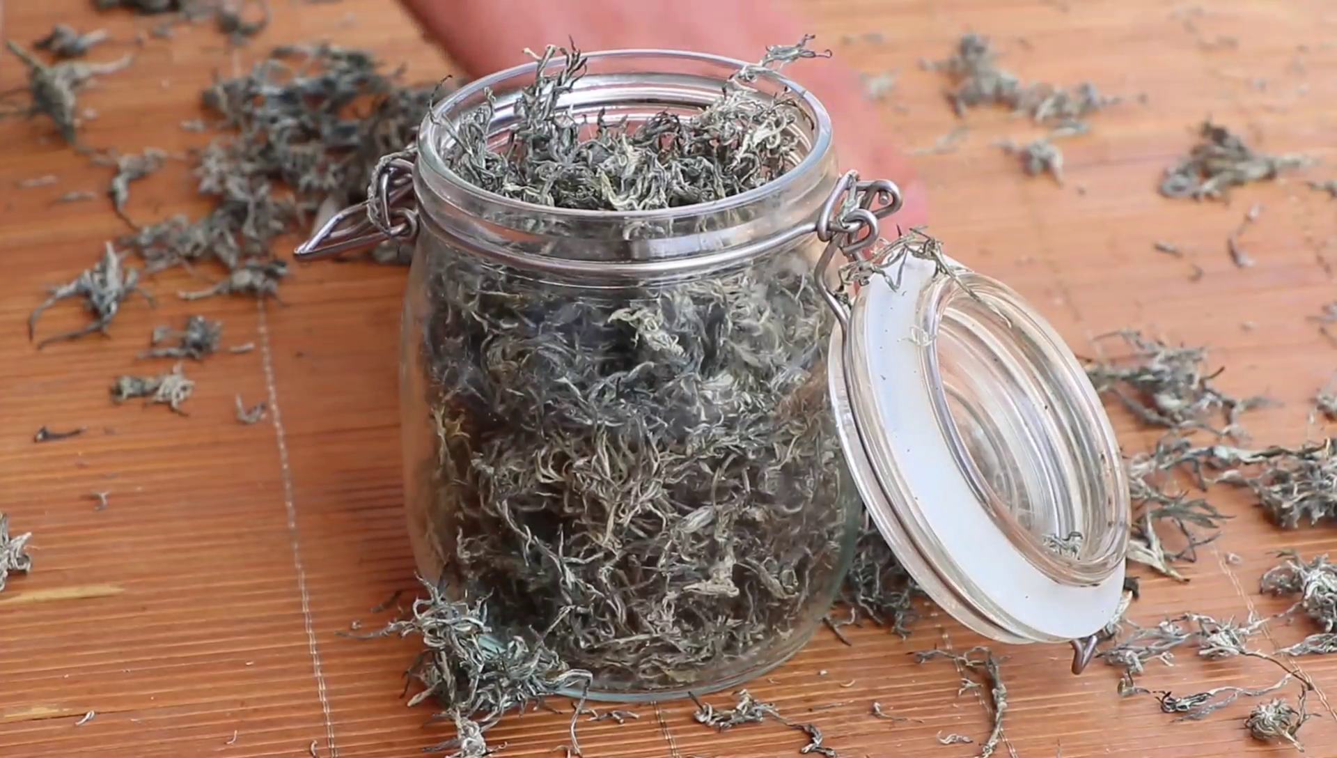 艾叶茶制作配方,艾叶头怎么做成艾叶茶