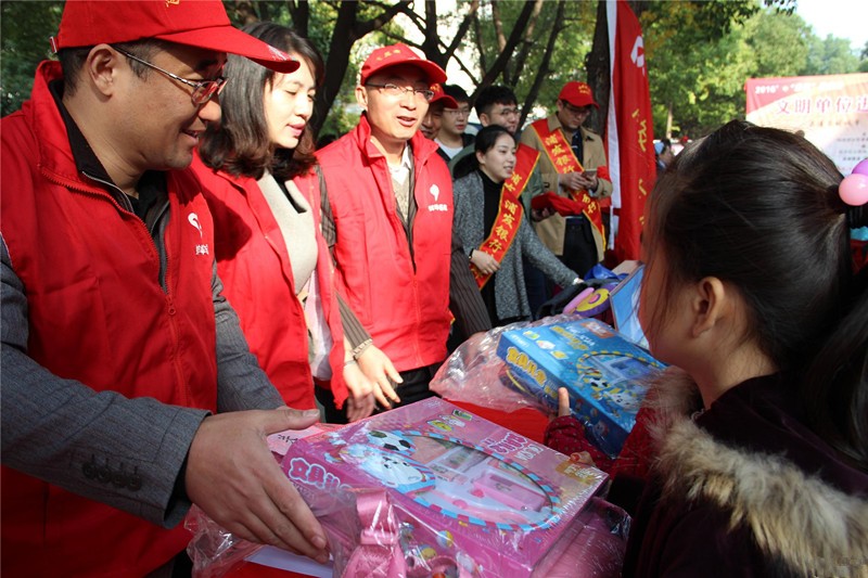 社区劳务派遣值得去吗,社区工作1800工资值得干吗