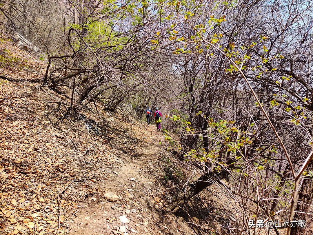 从石家庄到邢台，寻找大自然的鬼斧神工，爬上半个瓮，羞羞阴阳山