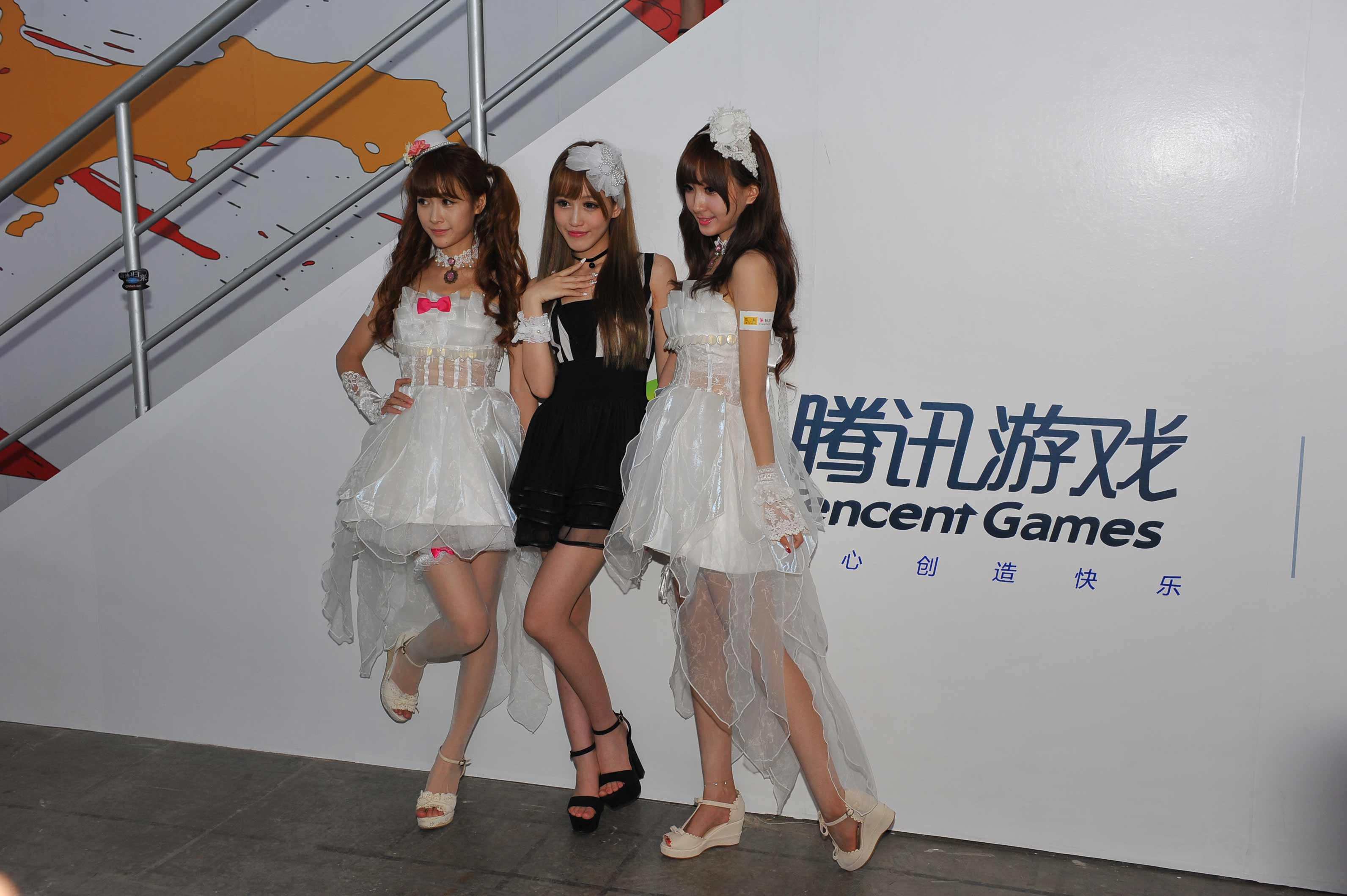 接着黑!早禁止电子游戏就好了……可唯一退给你钱的也是游戏厂商