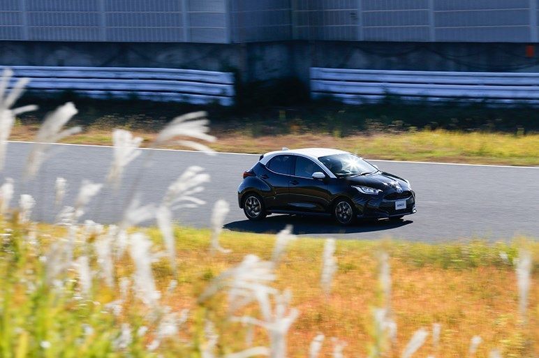 丰田雅力士2011款1.6g自动炫动版,全新丰田雅力士gr