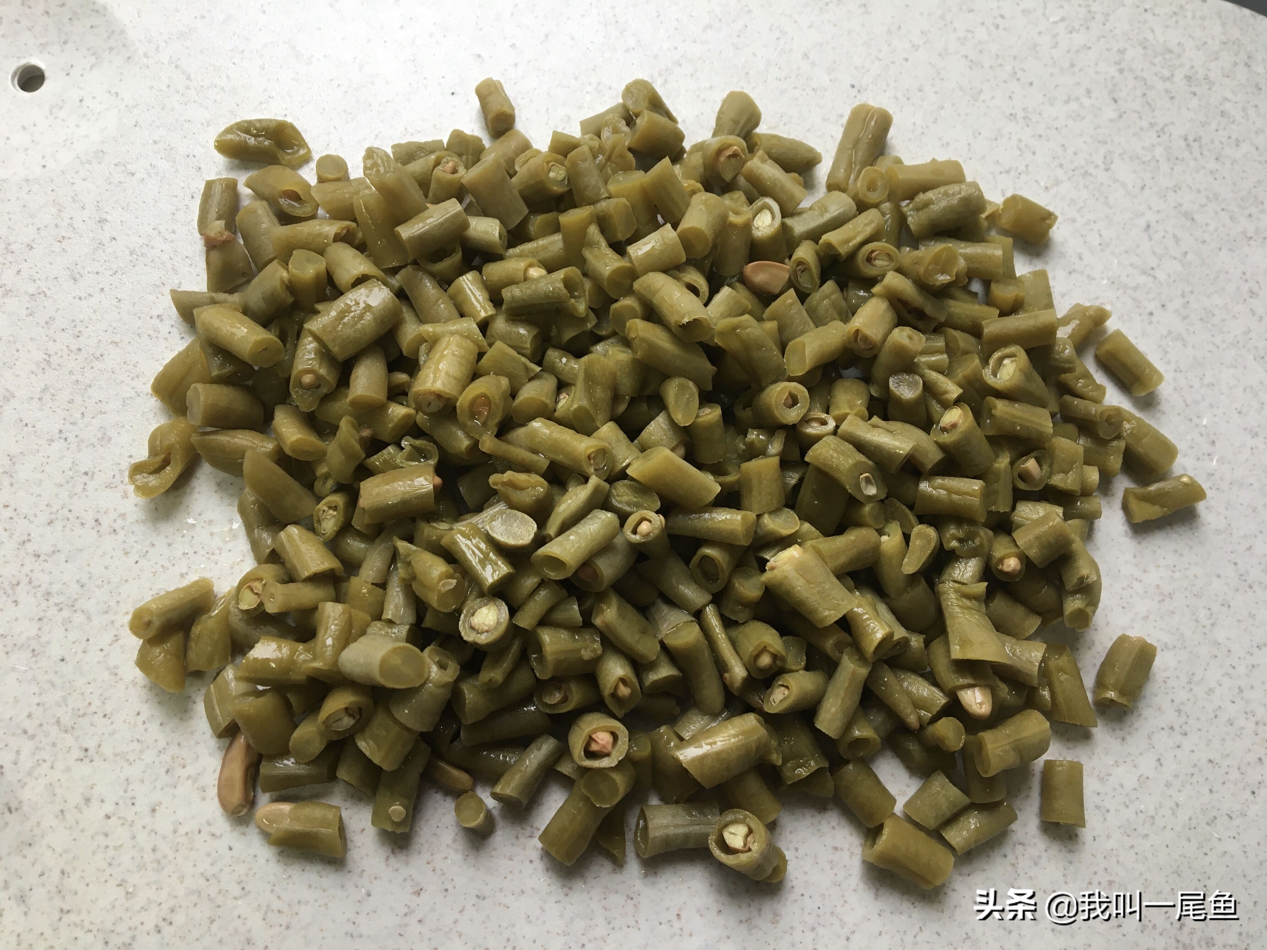 这菜我家每周炒二次，清爽酸脆又可口，五块钱做一盘，给肉也不换