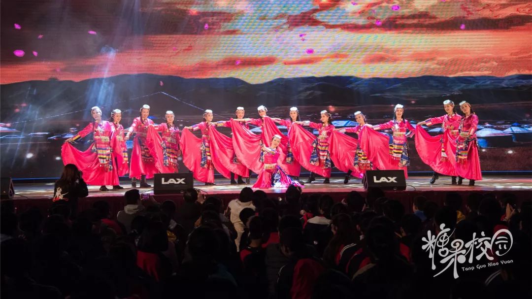 缘聚求实谱写历史篇章展望未来开启迢迢征程昆十中白塔新年盛会