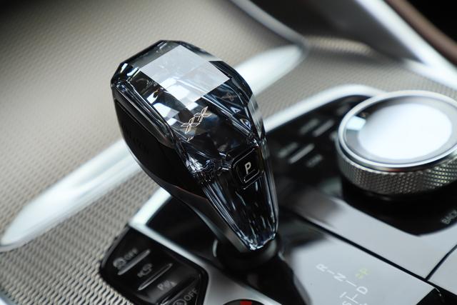 直列六缸3.0t宝马suv,宝马最新款的性能suv到底有多强