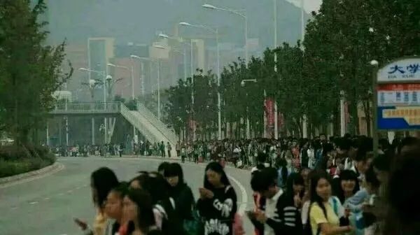 据说贵州万千大学生都集中在这里，这究竟是什么样的一个地方？