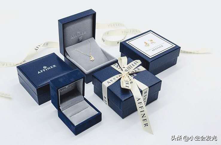 送女朋友什么礼物最有意义排行榜,第一次给女朋友过生日送什么礼物