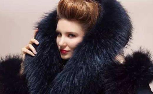 阴雨天晾衣服有味怎么去除,下雨晾干衣服有异味怎么补救