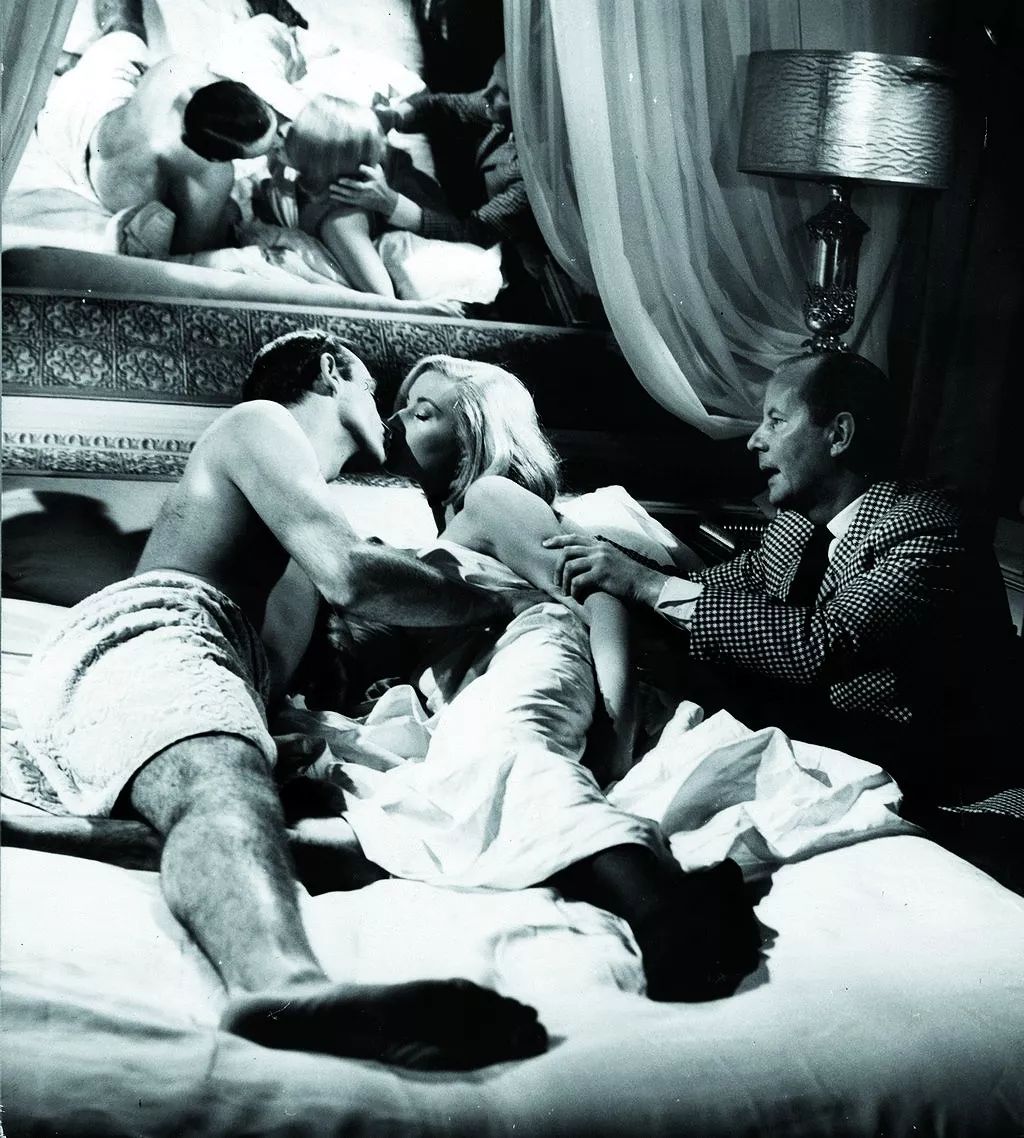 肖恩康纳利爵士,肖恩康纳利罗杰摩尔