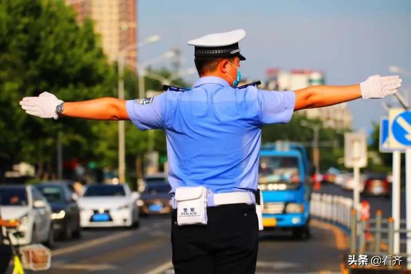 心疼!高温下,齐齐哈尔这群人的脸烤“焦”了