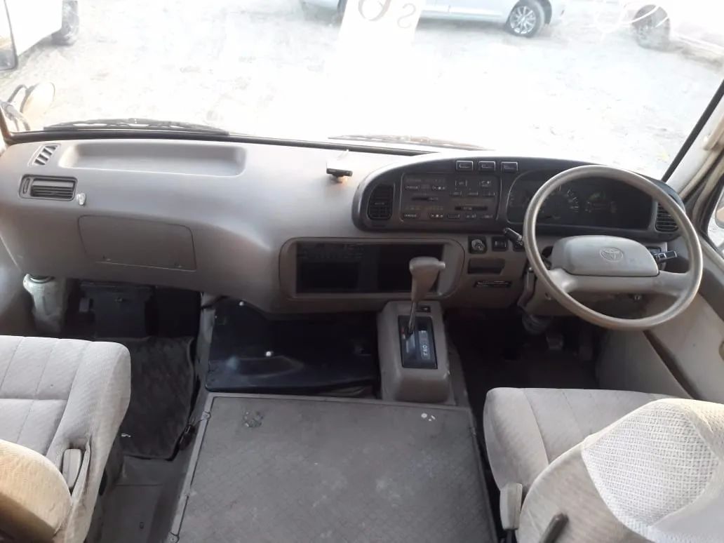 真考斯特和仿考斯特,丰田考斯特各个版本