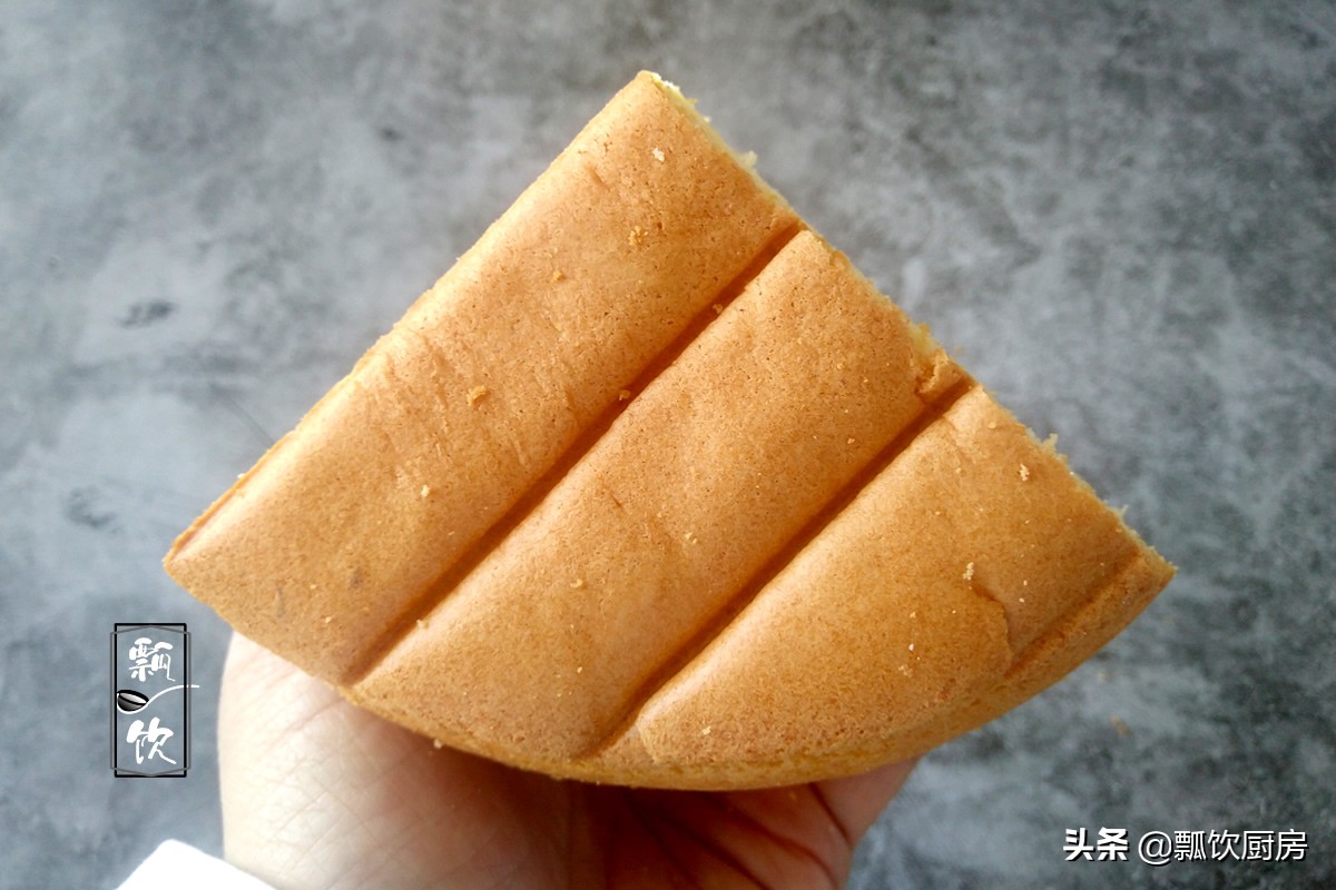 做好的蛋糕放凉容易塌陷,为什么做的蛋糕塌陷和不蓬松