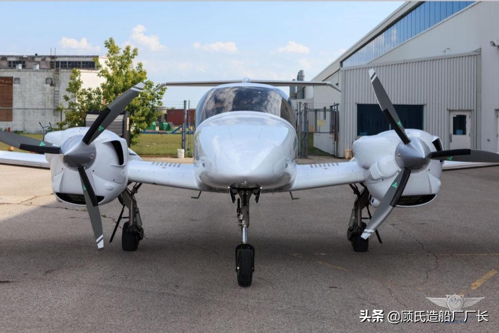 荷航飞机相撞事故,飞机相撞事故新闻