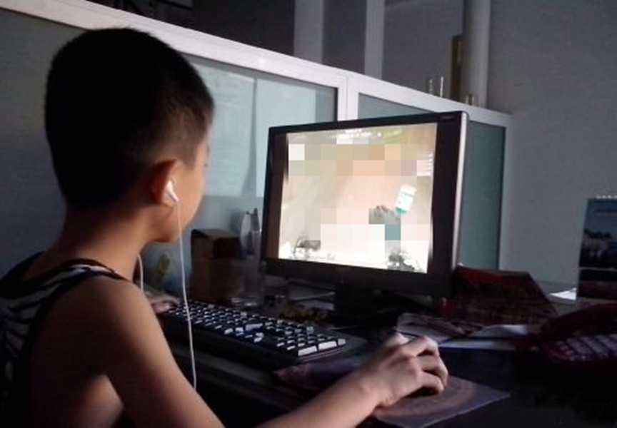 孩子玩游戏上瘾叛逆家长怎么办,孩子玩游戏上瘾如何教育