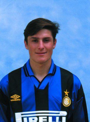 国际米兰球星萨内蒂图片,国米欧冠萨内蒂图文