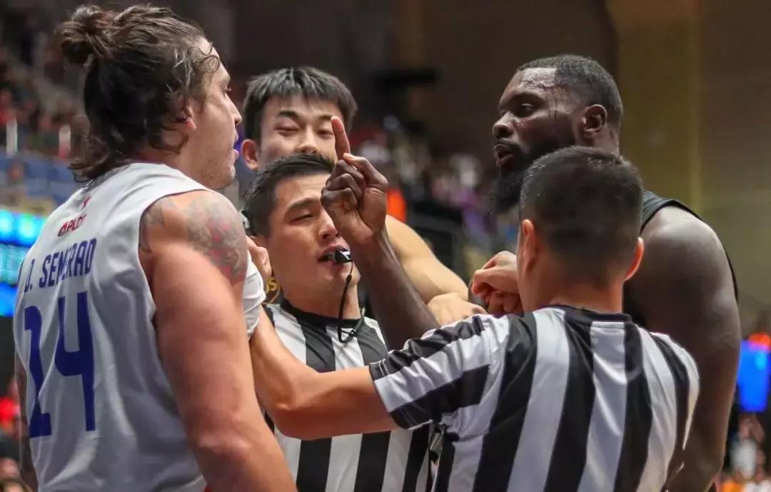 芬森集锦,芬森在辽宁打几场球