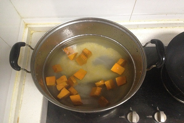 宝宝辅食南瓜胡萝卜红枣山药,宝宝辅食鸡腿山药胡萝卜鹌鹑蛋