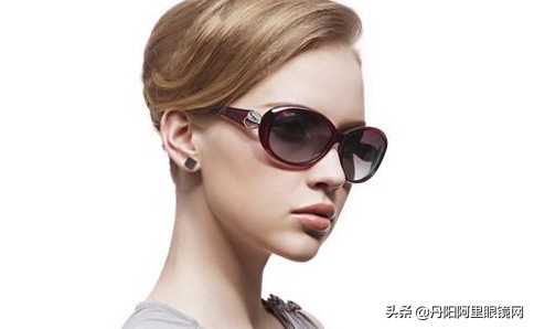 如何鉴别太阳镜防蓝光,太阳镜怎么挑选比较合适