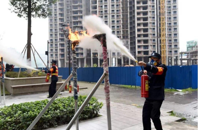 买房买顶楼的好处和坏处,最顶楼房子的好处和坏处