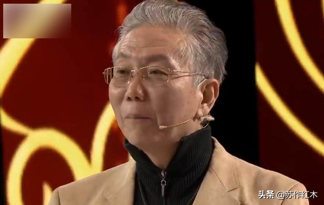 此床皇帝自造用，北京史老爷旧藏，有人曾拿四合院换，最后捐国家