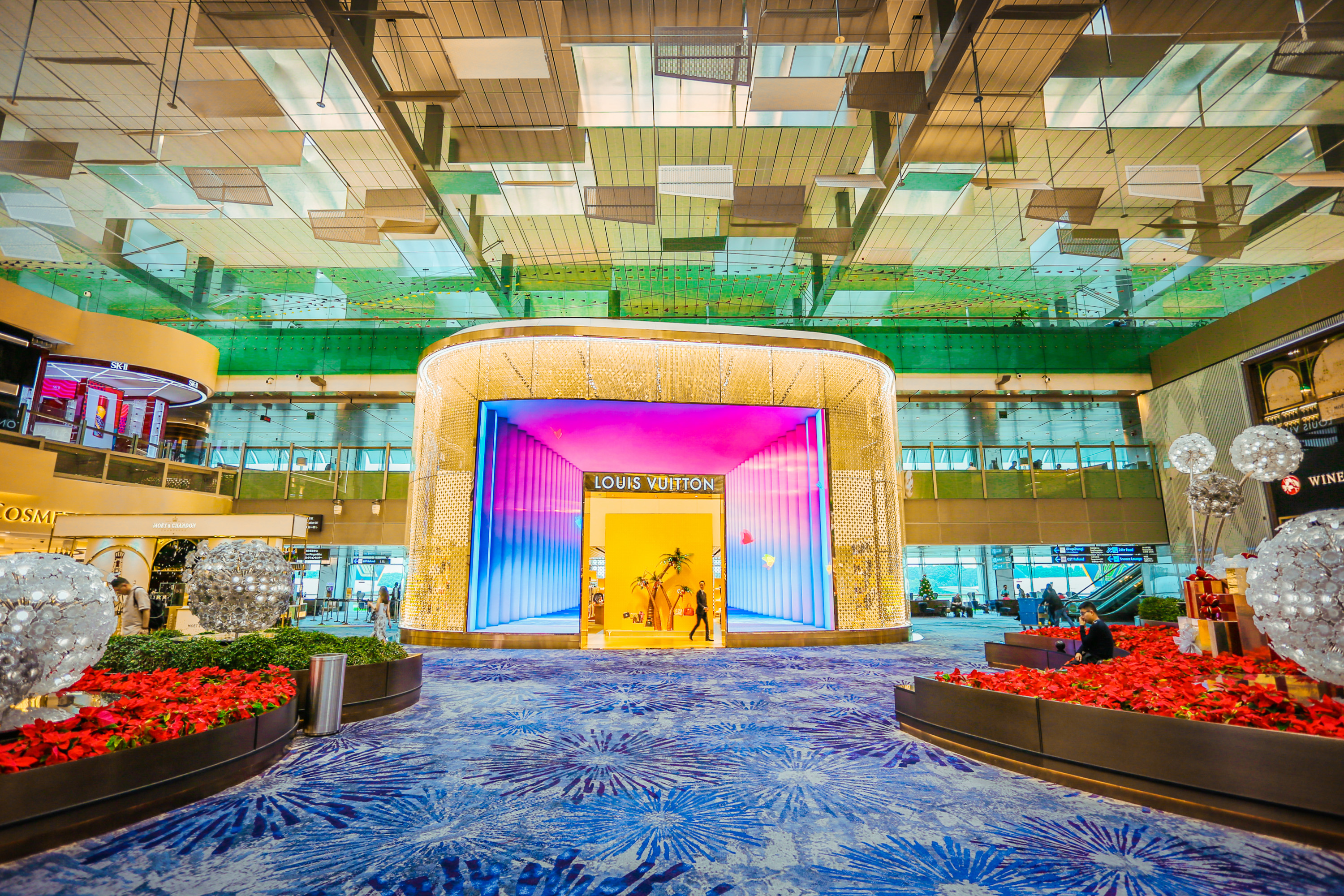 哪里的机场免税店有lv,机场lv免税店