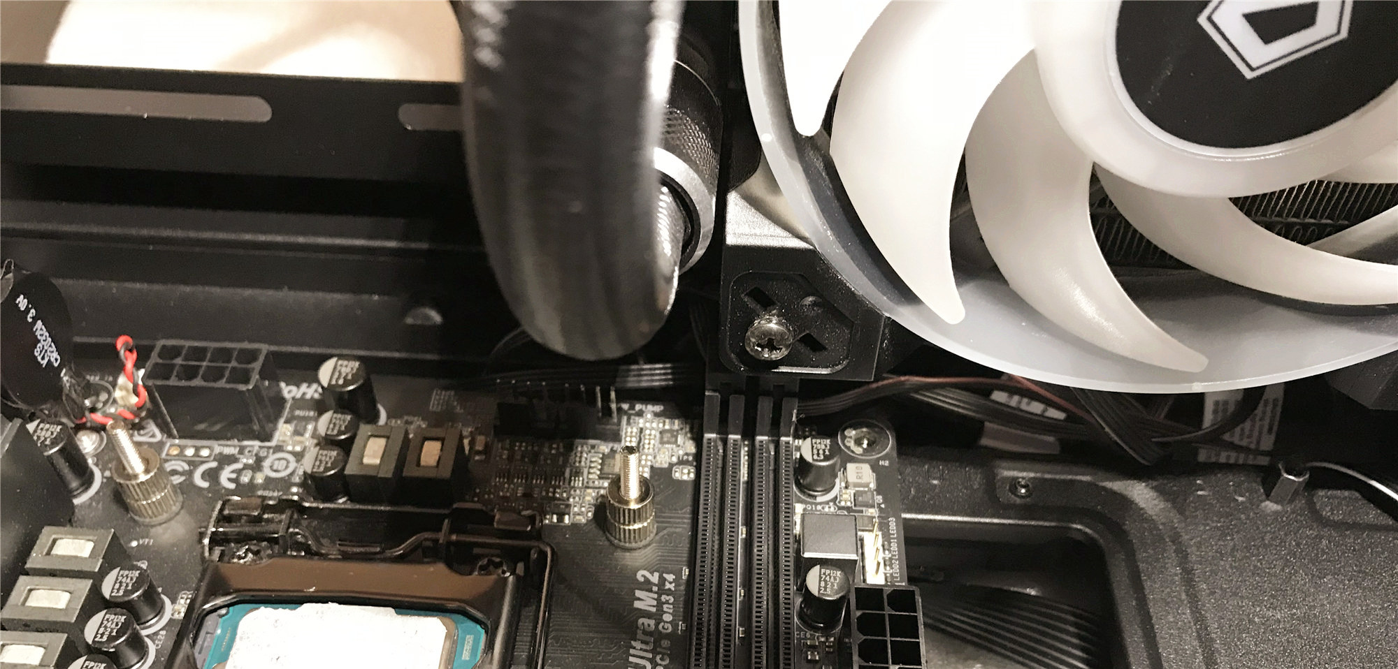 ​如何配置一台支持正版4KUHD光盘*放播**的电脑-NZXTH710i乱入