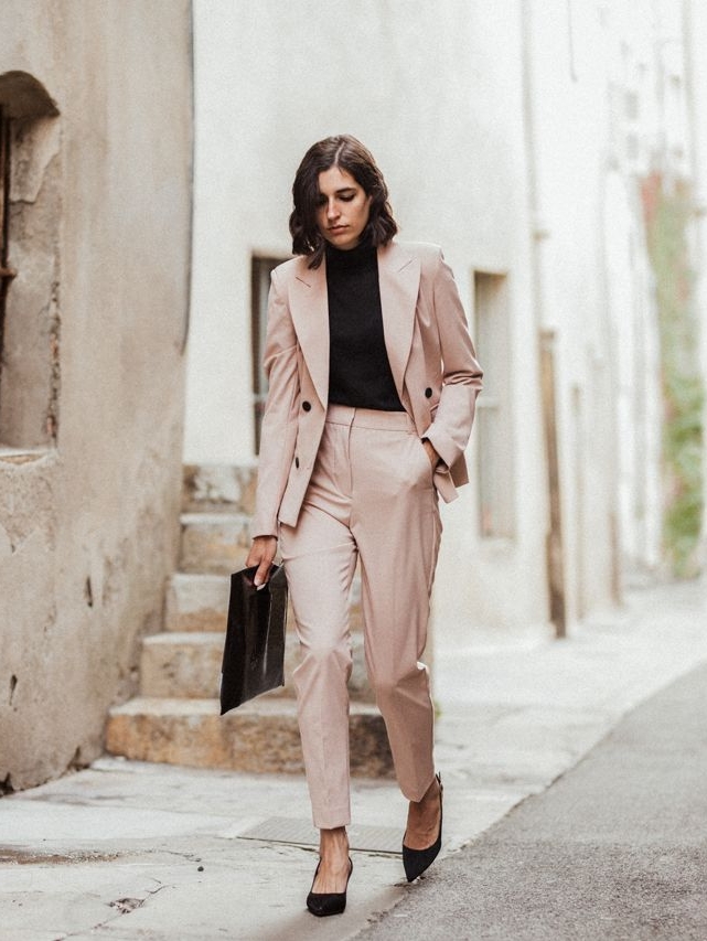 今年流行桃子色减龄显白无敌 (桃桃发色推荐)