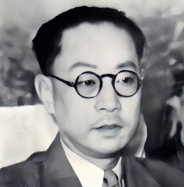 这才是汉奸该有的下场：病菌在体内肆意繁殖，尸体收缩像只猴