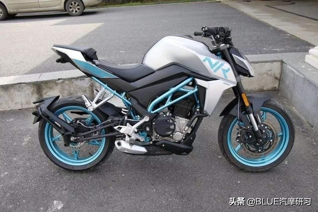 新手入门复古摩托车车型便宜,摩托车女生新手入门车推荐