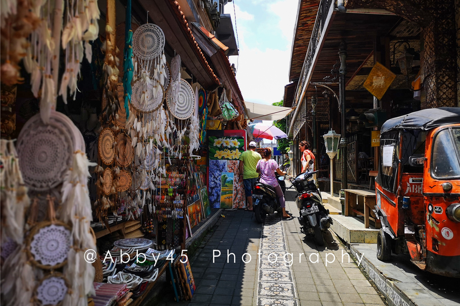巴厘岛旅游买什么伴手礼 (一生必去的巴厘岛)