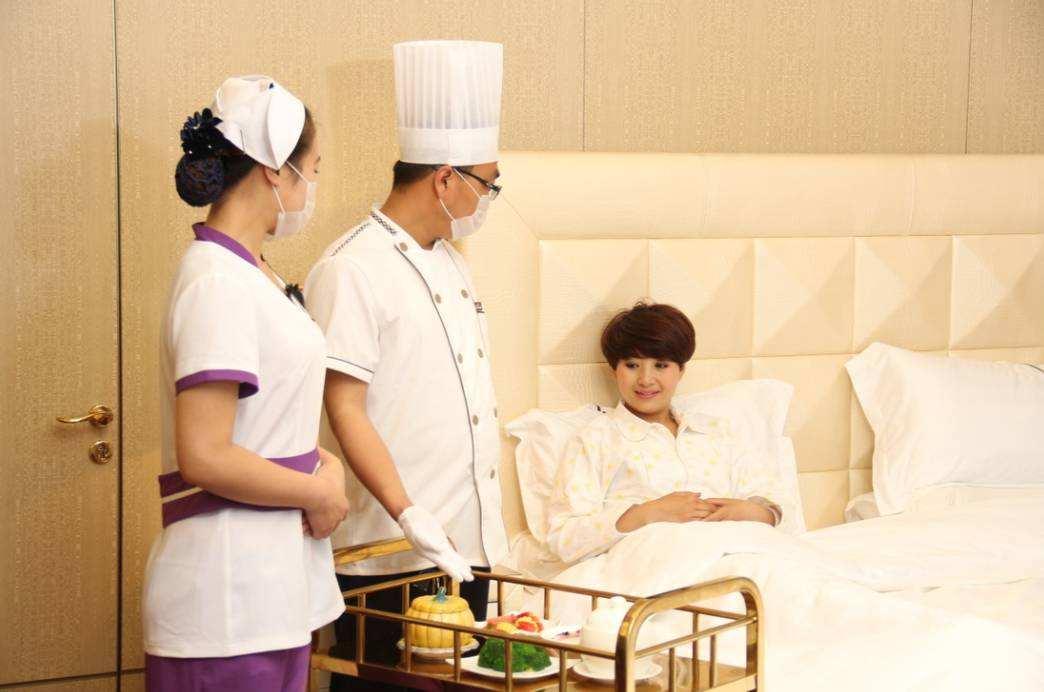 坐月子上厕所有下坠感,生完小孩坐月子感觉有东西掉出