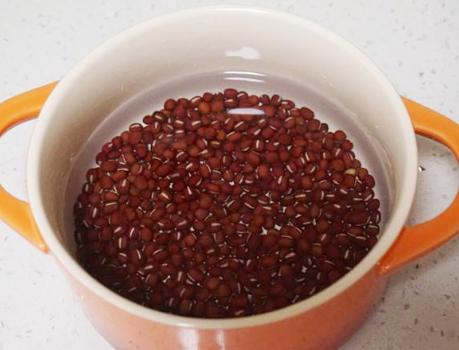 适合冬天喝的红豆粥,寒露过后喝什么五谷粥好