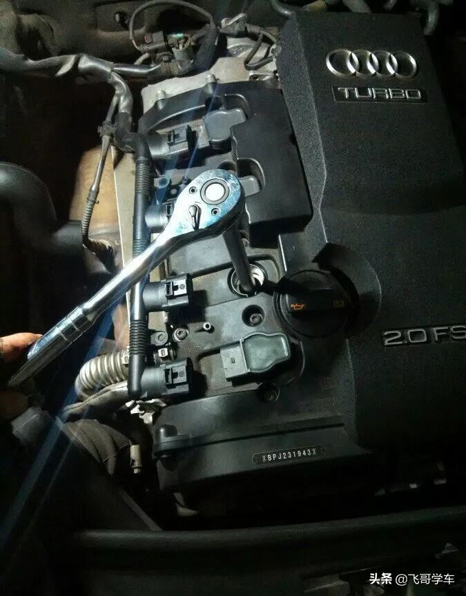 2011款2.0t奥迪a6l,最新款奥迪a6l更换火花塞教程