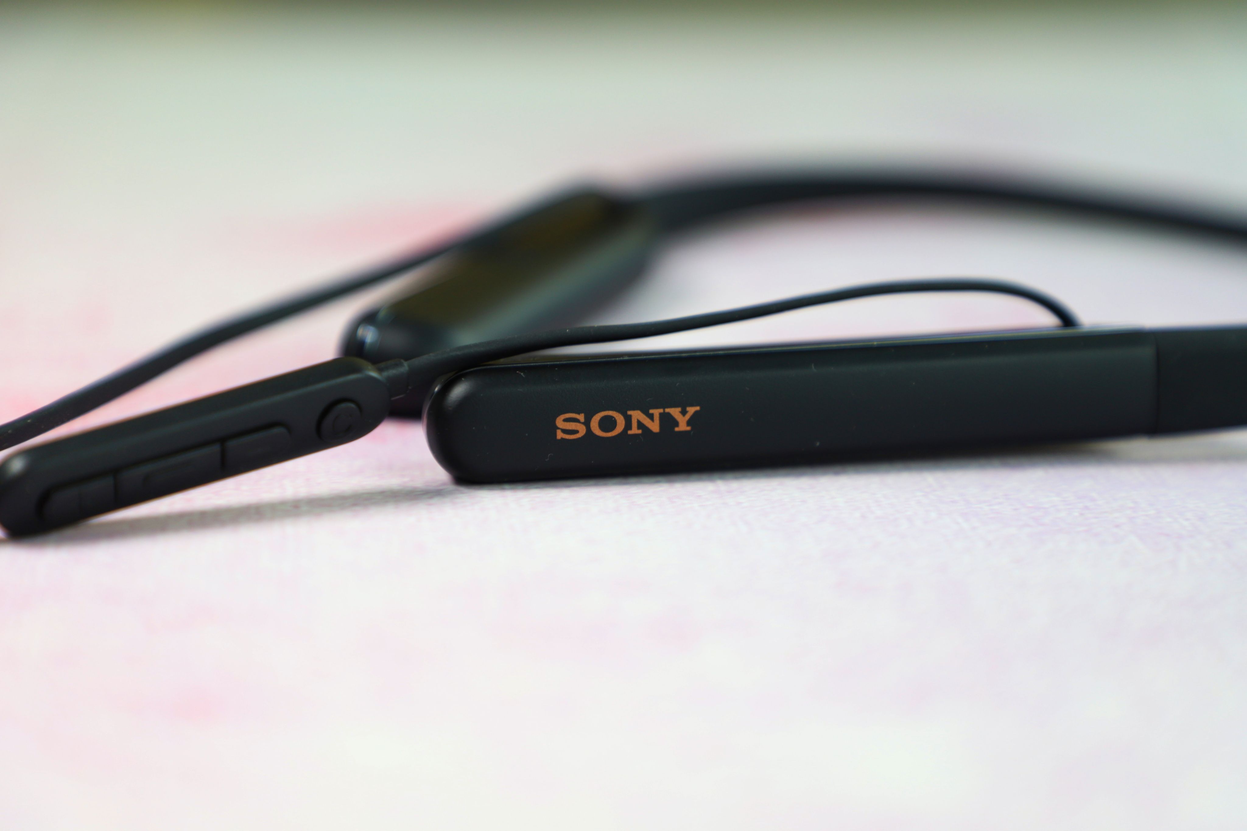 索尼wi-1000x对比qc35,索尼耳机wi1000xm2测评