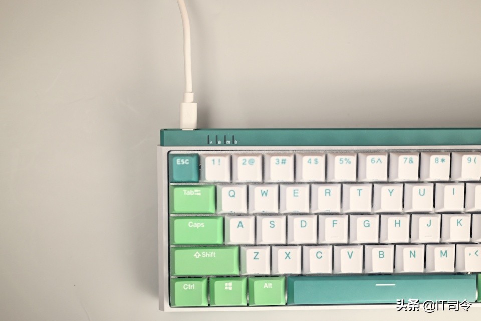 三模机械键盘超薄,三模紧凑机械键盘推荐