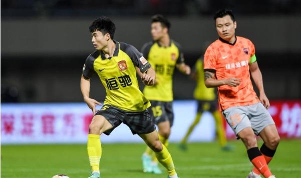 中超现在有几家俱乐部面临风险,俱乐部开不下去怎么办