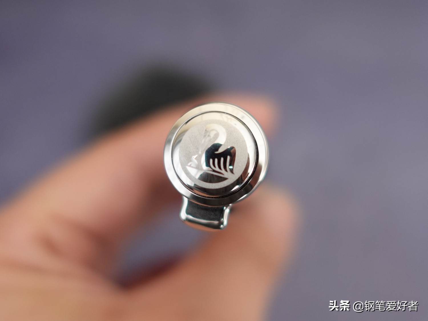 百利金金尖钢笔24k,百利金m805和m800哪个好