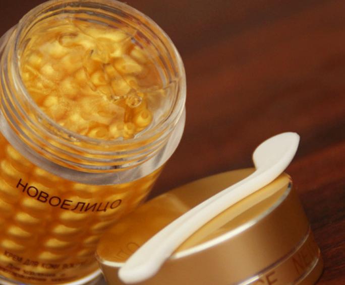 眼袋下垂别总打玻尿酸，学会这2个方法，助你打造紧致双眸