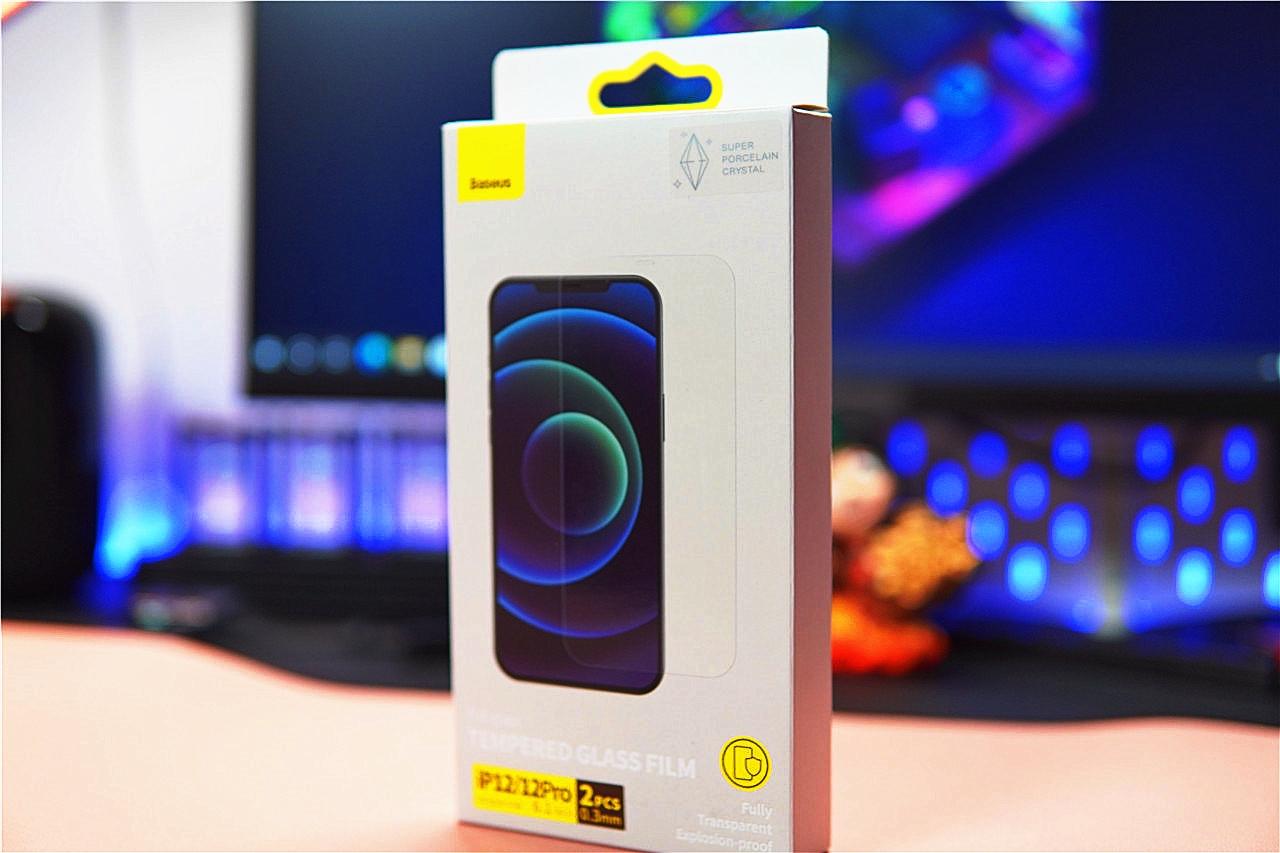 iphone13超瓷晶面板抗划,iphone12瓷晶面板还需要贴膜吗