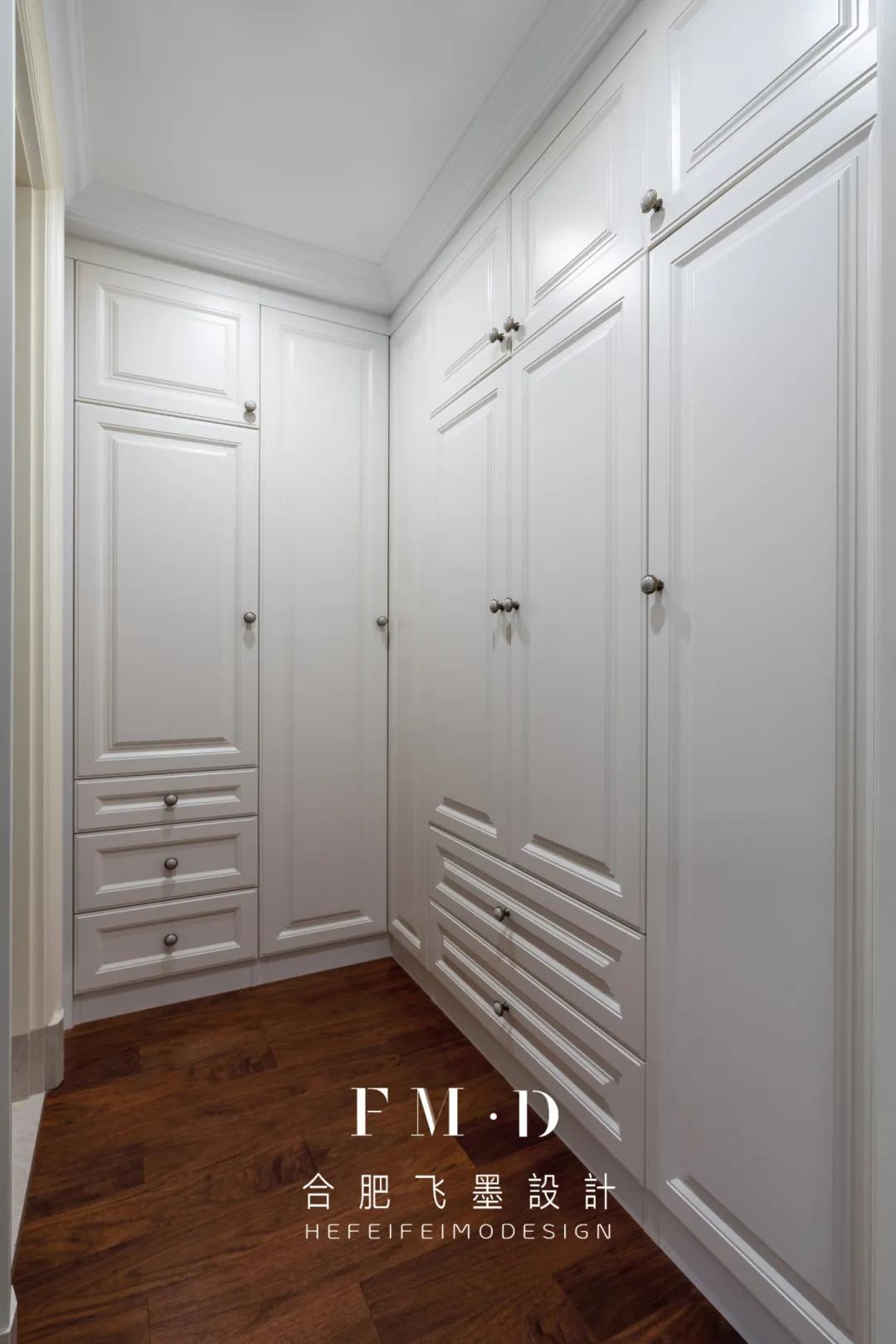 30平长方形主卧房间带衣帽间布局,衣帽间最佳布局图