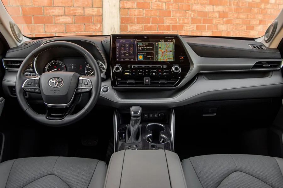 汉兰达跟高尔夫怎么选,汉兰达对比高尔夫哪个更值得买