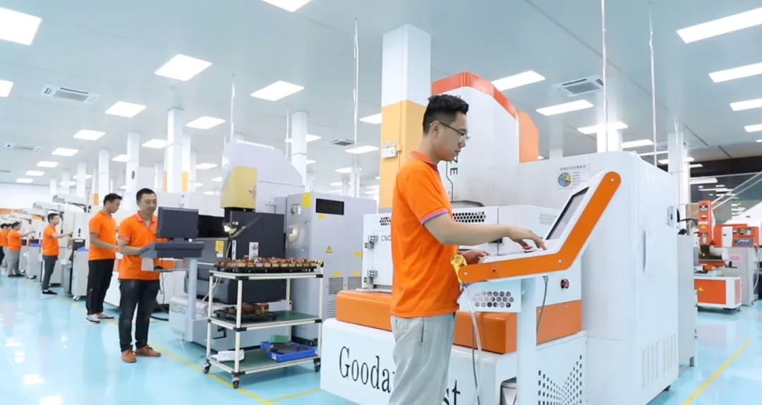 深圳女富豪身价百亿,深圳市女富豪