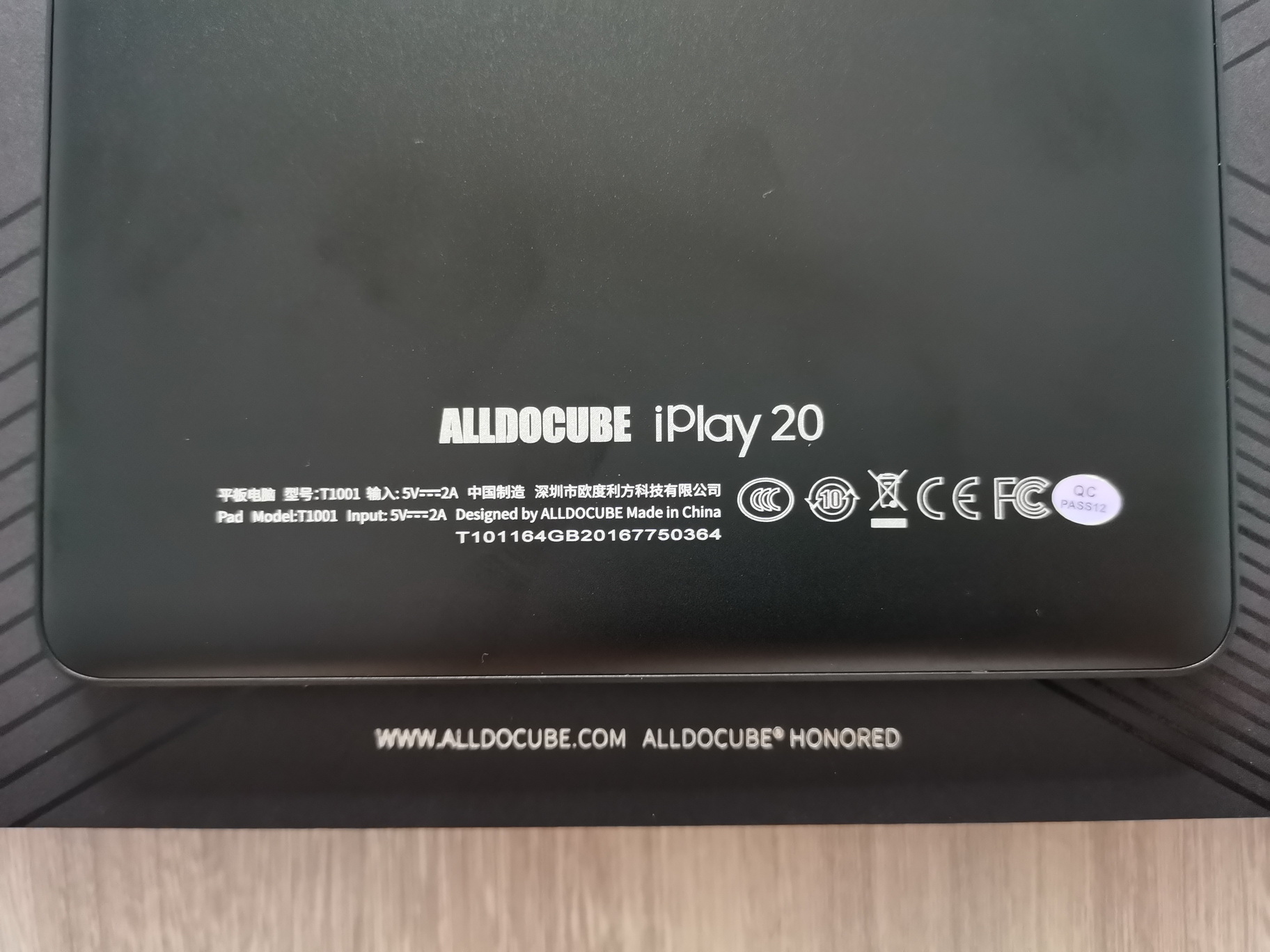 酷比魔方iplay20和小米平板4,699元至799元大屏手机