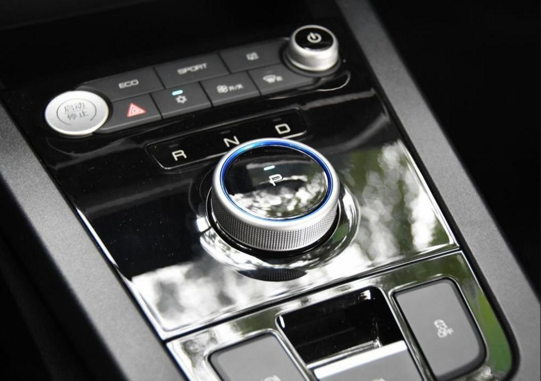 新能源车比亚迪e2值得买吗,比亚迪e2电动车好吗