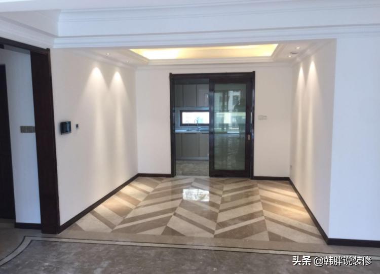 刚交钥匙的130㎡万科精装房，效果时尚又清新，做完保洁就能入住