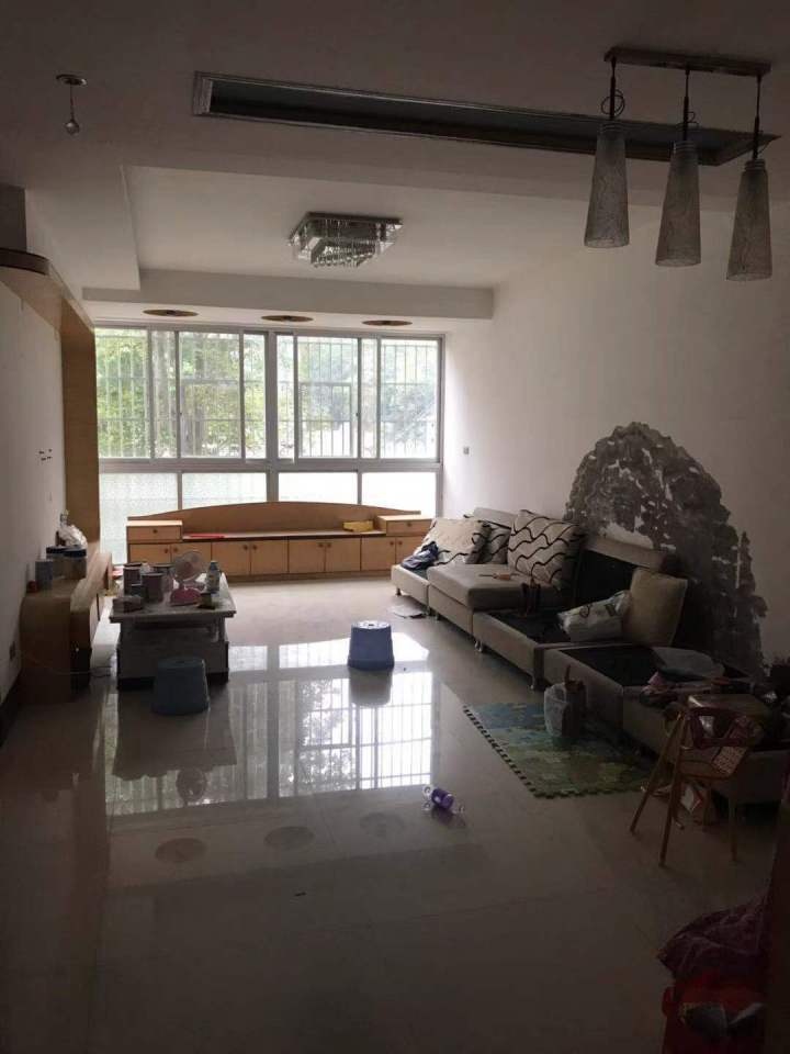 司法拍卖中山别墅,司法拍卖15套房成6套