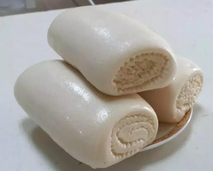 天津特色小吃被称为津门三绝 (天津风味小吃中的三绝之一)